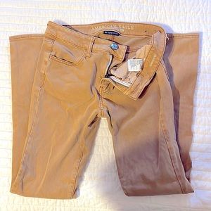 American eagle outfitters Mustard Jegging skinny Jeans size 2 Super stretch